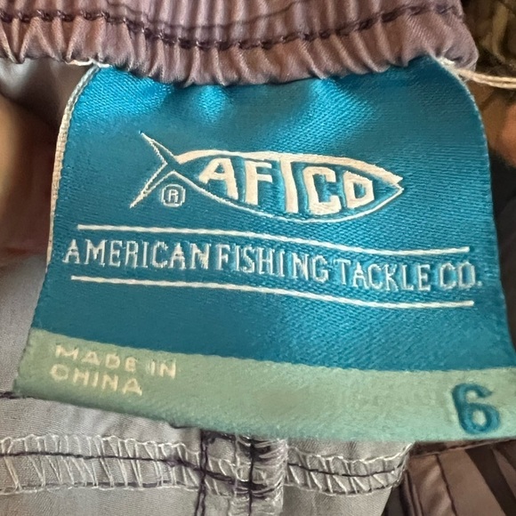 AFTCO MERCAM OUTDOOR TACKLE FISHING PURPLE CAMO SHORTS SIZE 6 - Picture 4 of 7